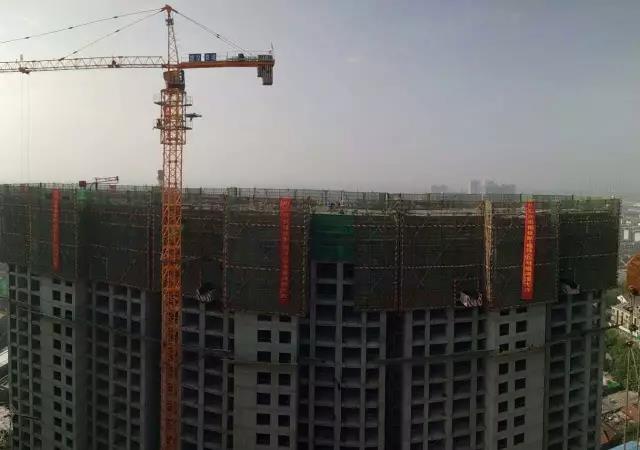 泰安福加斯•天悦府 六号楼封顶
