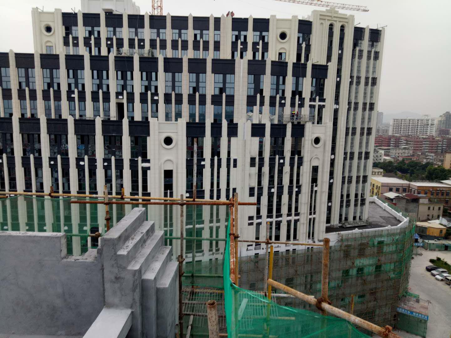 厦门福加斯商业广场项目外墙施工